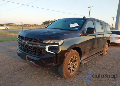 2022 Chevrolet Suburban 4Wd Z71 z USA, uszkodzony, nr VIN 1GNSKDKD3NR108763